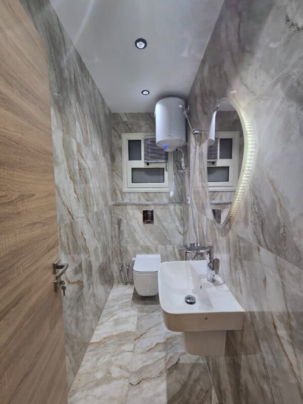 عباس العقاد الرئيسي7