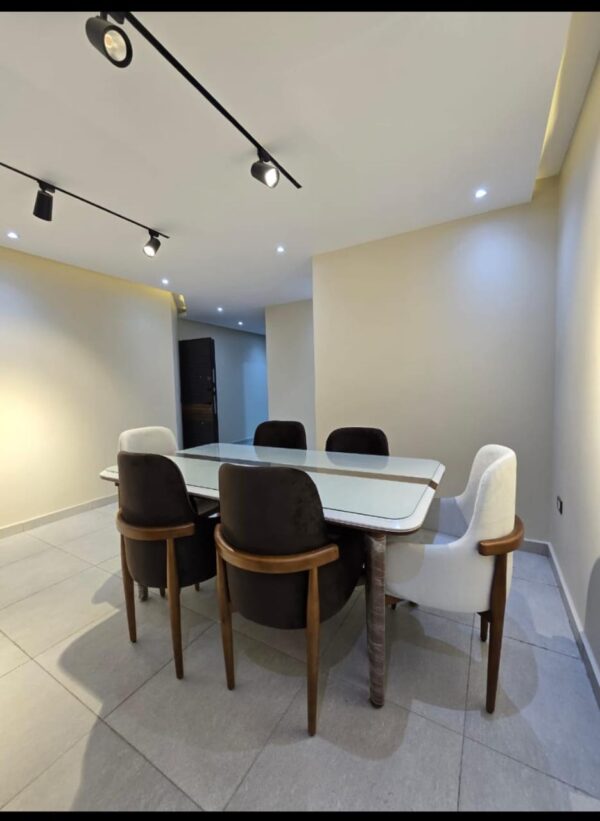 شقه مفروشه فندقيه