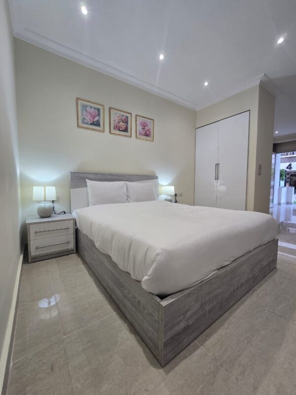 WhatsApp Image 2025-11-16 at 11.21.52 AM (3) استديو G17 فلاور