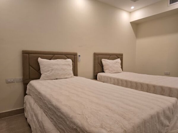 استديو 2-2 دلتا ستارز