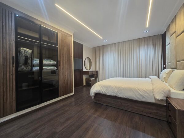 استديو دلتا ستارز رقم 7